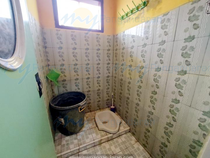   Tampilan Kamar Mandi Rumah Sewa Bu Yeni